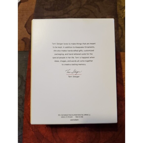 Hallmark Keepsake "Remembered With Love" 2019 Ornament - RH#40 - Picture 6 of 9